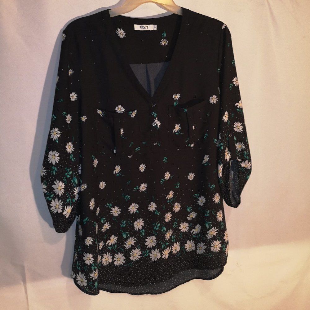 Ricki's Ladies Size 14 Black Flowered Pattern 3/4 Tab Sleeves Blouse / Tunic
